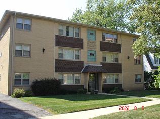 450 Alles St, Des Plaines, IL 60016