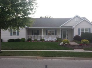 650 Roland St, Combined Locks, WI 54113