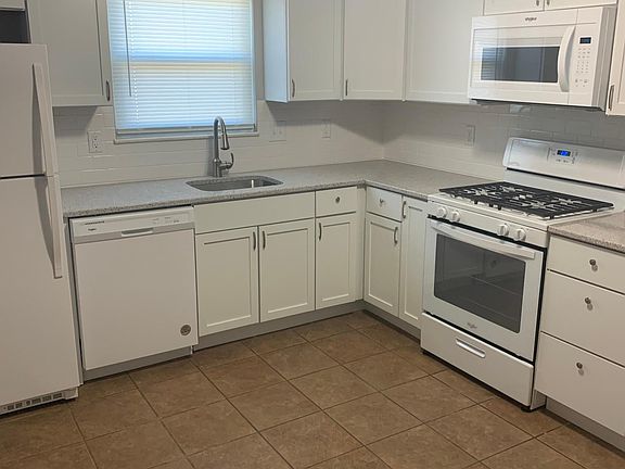 2nd image of 11610 Hazeloak Dr