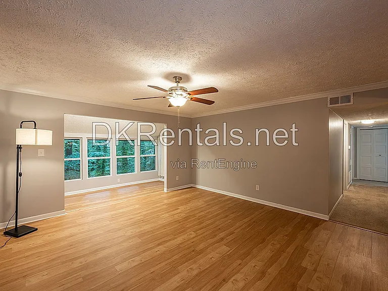 5143 Roswell Rd NE #9 — Photo 12