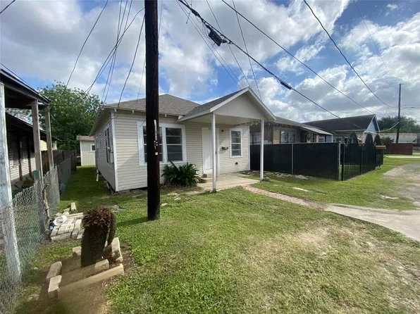 8213 E Erath St, Houston, TX 77012