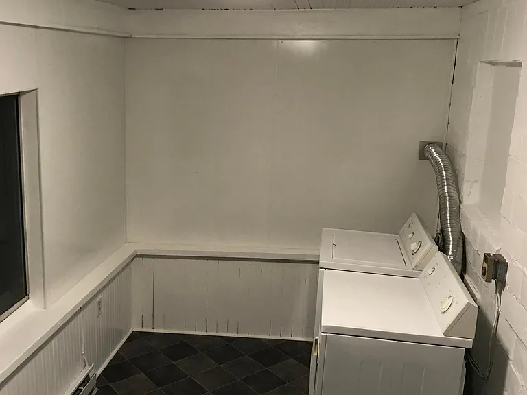 329 Maple Ave — Photo 10