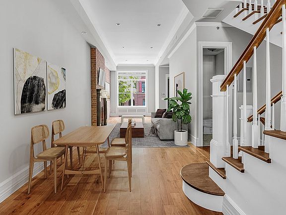 3rd image of 240 W 121st St