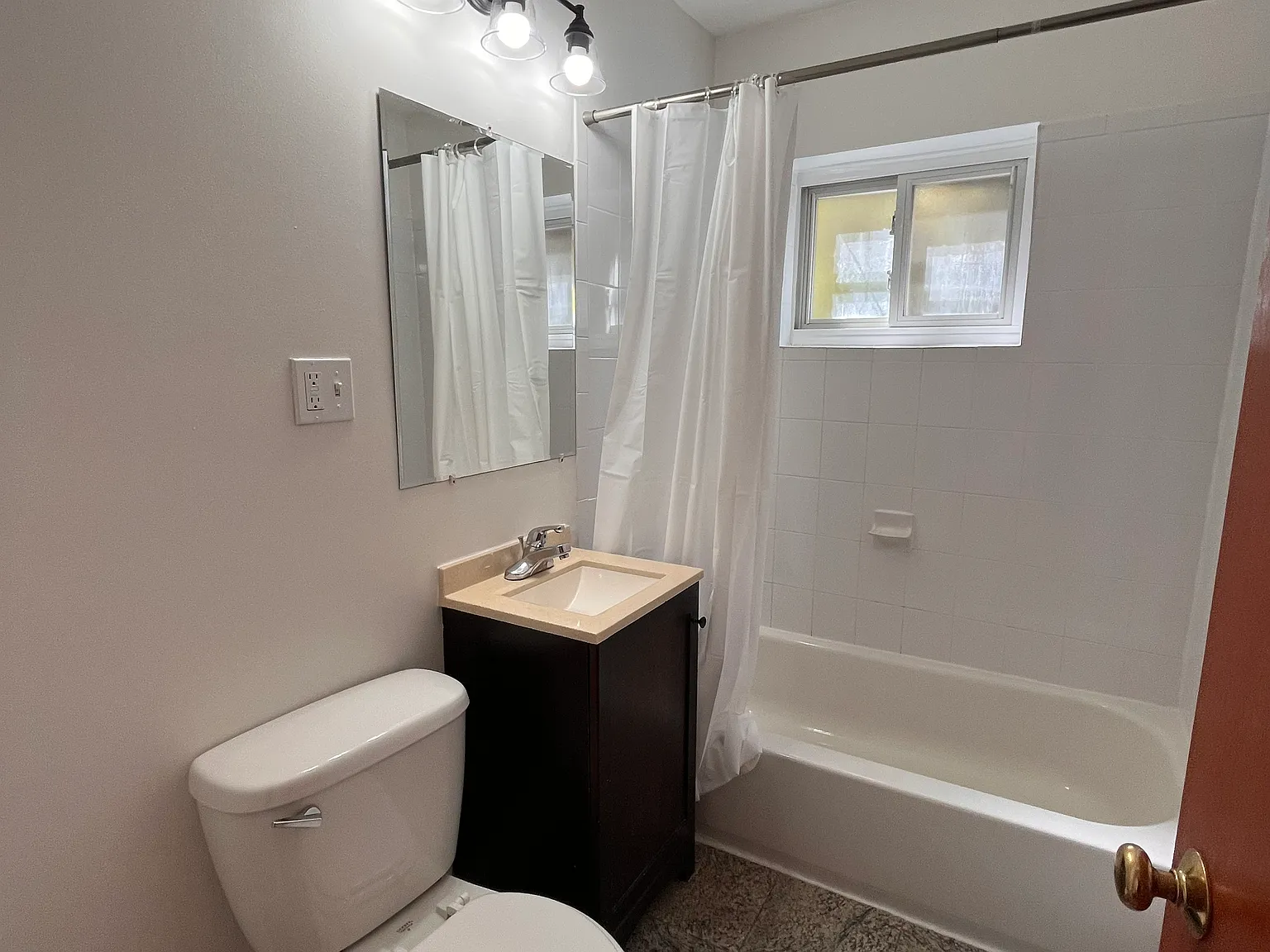 1 bed, 9999 sqft, $2,475 — Photo 4