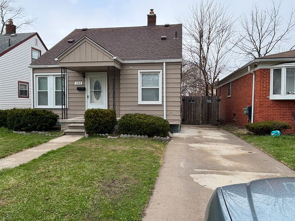 1st image of 754 Cleveland Ave