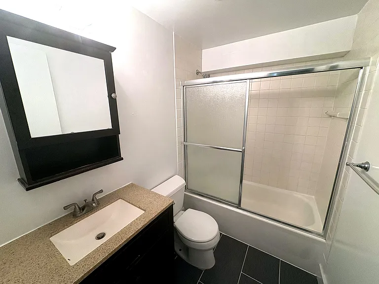 40 Medford St #1A — Photo 10
