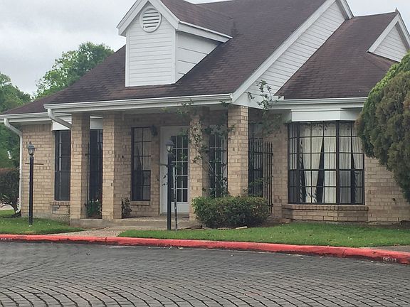 4th image of 1620 Wellington Pl APT 604