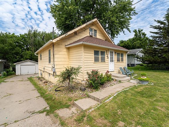 4th image of 2420 E 37th Ct