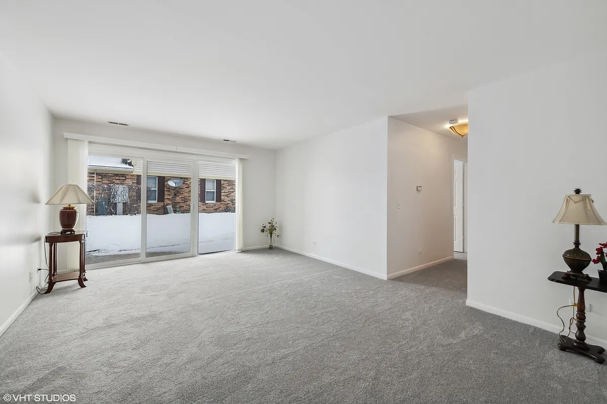 Building Photo - 184 Brook Ln #350