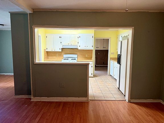 5th image of 108 Browning Cir