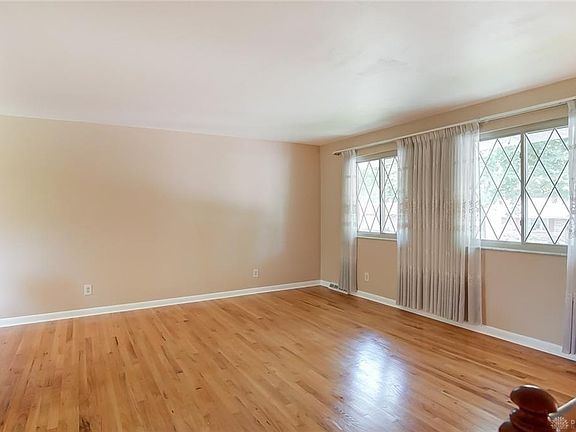 4th image of 3331 Morning Glory Dr