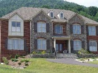5913 Winnbrook Dr, Roanoke, VA 24018