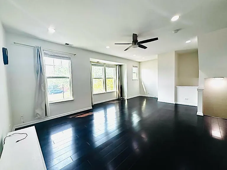 3335 Kentshire Cir — Photo 5