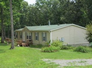 3109 Rustling Oaks Dr, Nunnelly, TN 37137