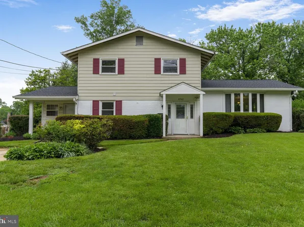 3702 Forest Grove Dr, Annandale, VA 22003