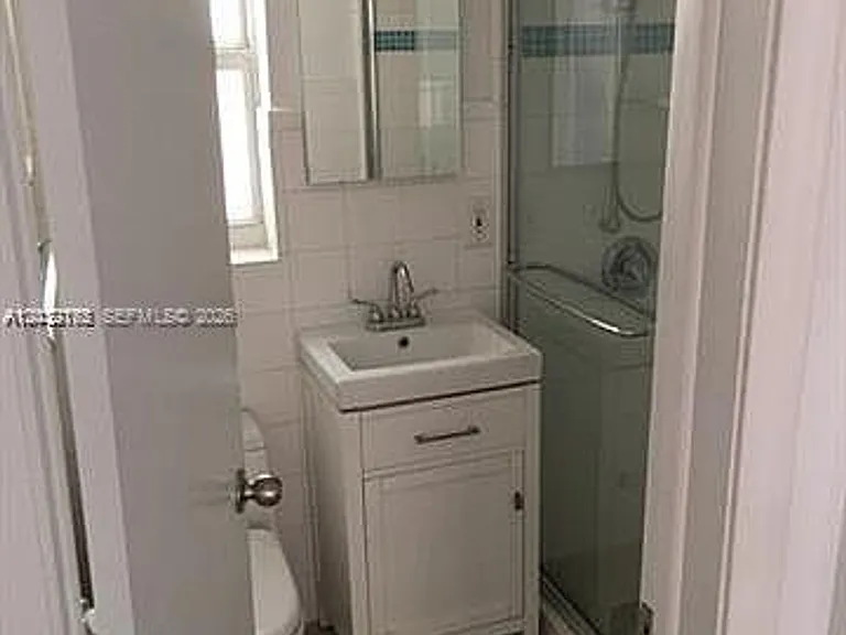 3 Farrey Ln #3 — Photo 10