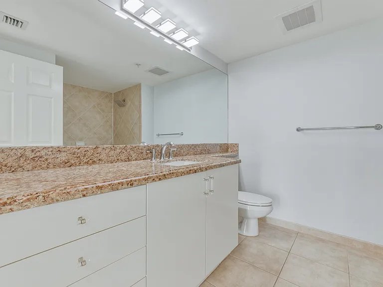 625 Casa Loma Blvd #1206 — Photo 28