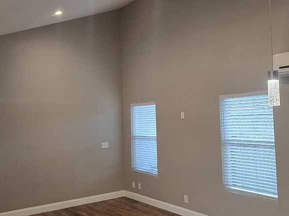 4th image of 2604 Sierra Vista Ct Unit 2