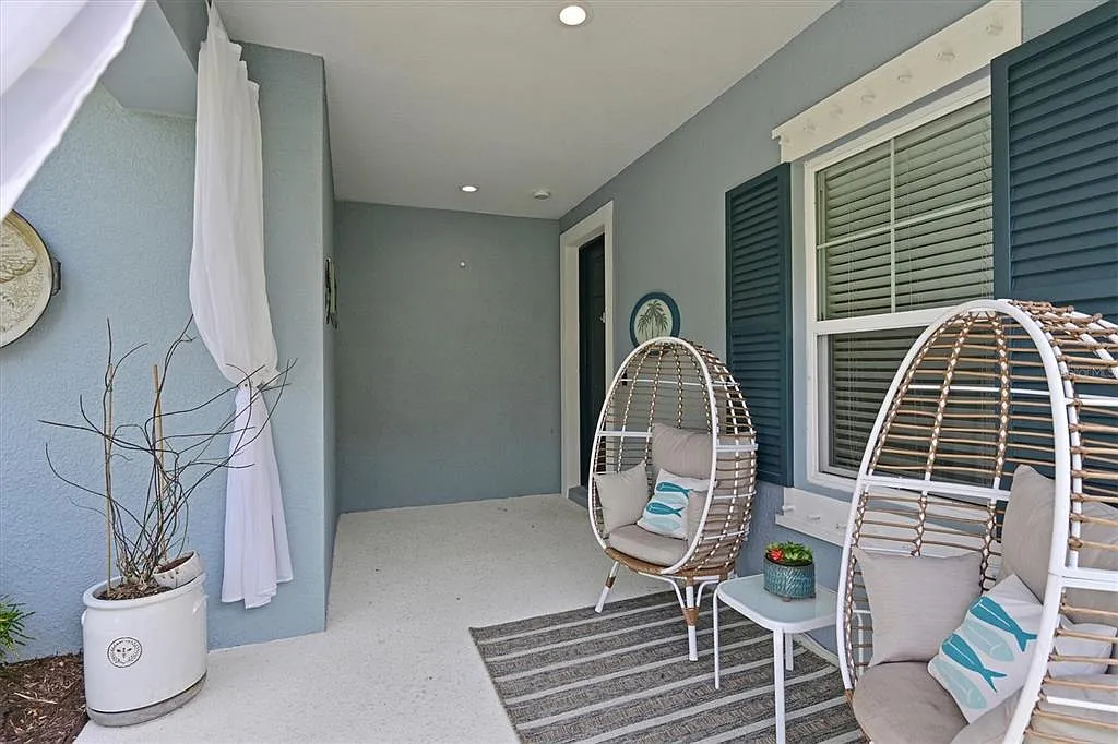 4 bed, 3.0 bath, 2611 sqft, $4,500 — Photo 3