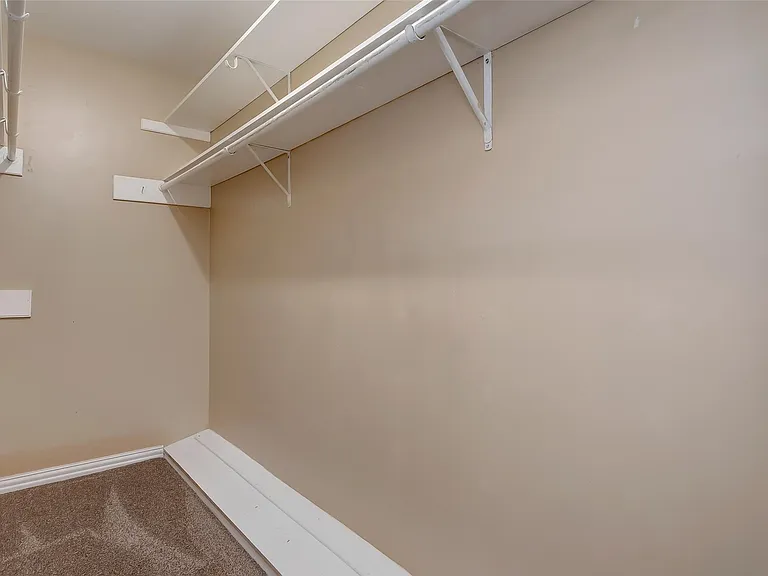 6030 Gallant Forest Dr — Photo 25