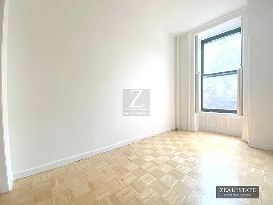 Rented by ZealEstate Group Inc | media 28