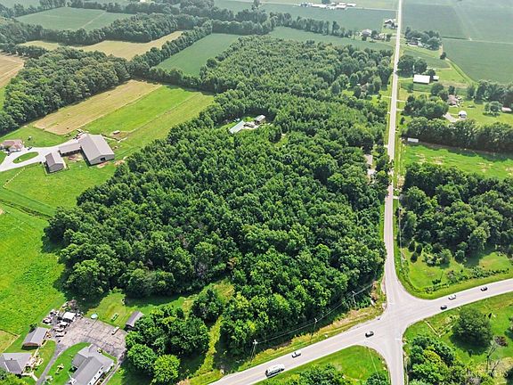 5th image of 8 Greenbush East Rd
