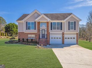 4125 Mark Todd Ct, Hoschton, GA 30548