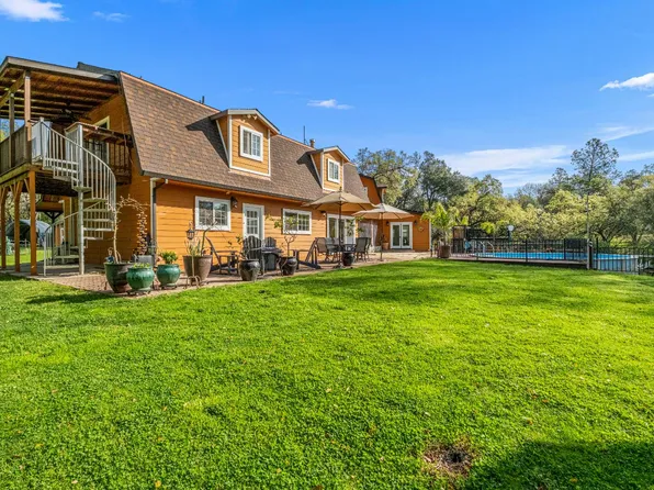 5901 Cerrito Rd, Diamond Springs, CA 95619