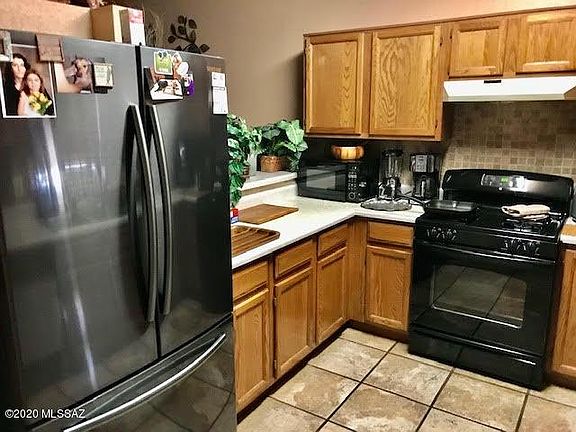 3rd image of 611 W Redondo Dr
