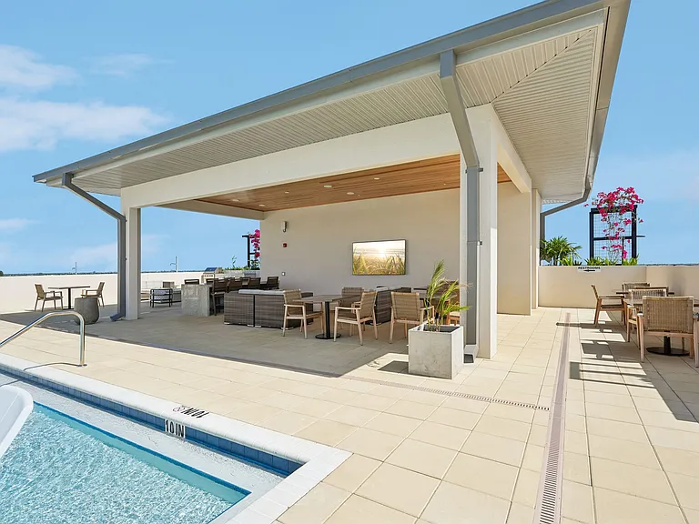 Bimini Square Apartments — Photo 22