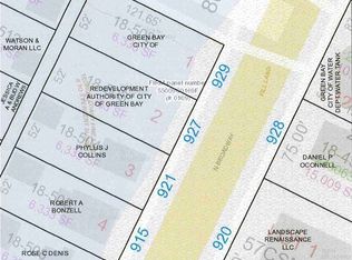 927 N Broadway St, Green Bay, WI 54303