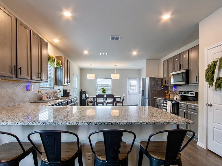 4114 Winchester Cv — Photo 5