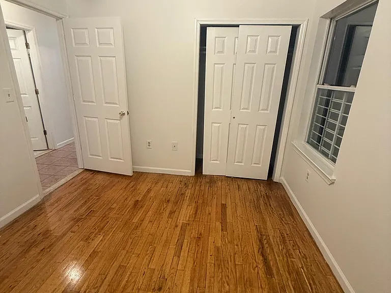 326 Livingston St #1 — Photo 6