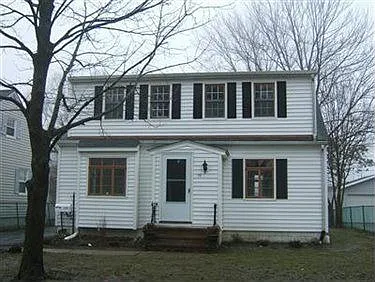 115 Brookfield Rd photo 1