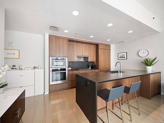 5th image of 50 West St #8A
