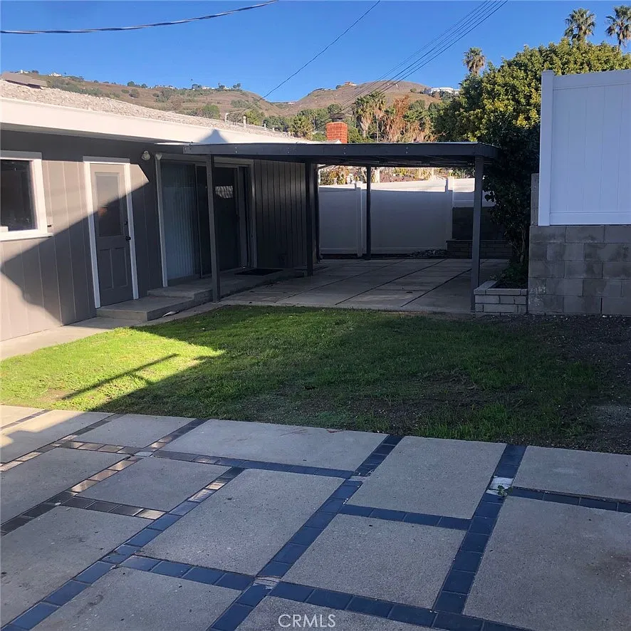 5 bed, 2963 sqft, $5,500 — Photo 3
