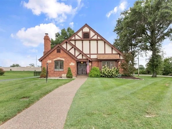 11818 Cragfont Ct, Saint Louis, MO 63127