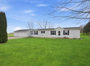 1936 E Paige Rd, Columbia City, IN 46725