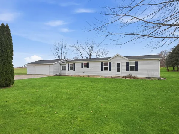 1936 E Paige Rd, Columbia City, IN 46725