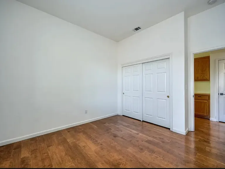 1665 Halifax Way — Photo 43