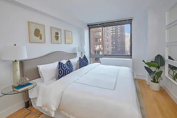 Rented by Brown Harris Stevens | media 13