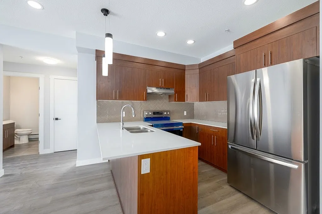 348 Greystone Blvd — Photo 4