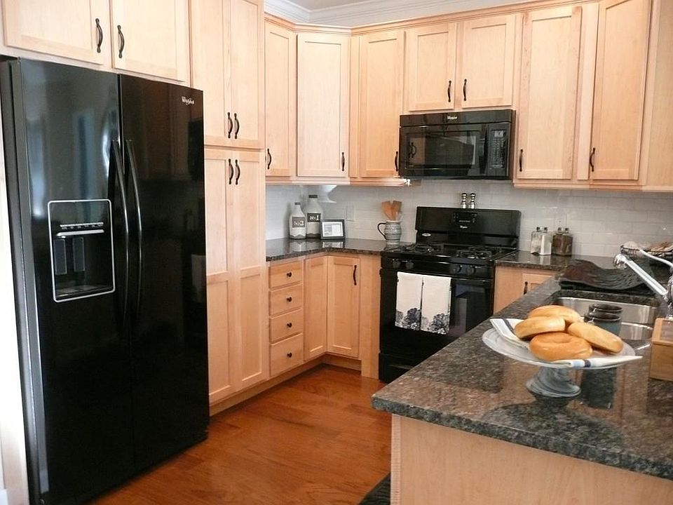 2nd image of 112 Deacon Shattuck Way #254