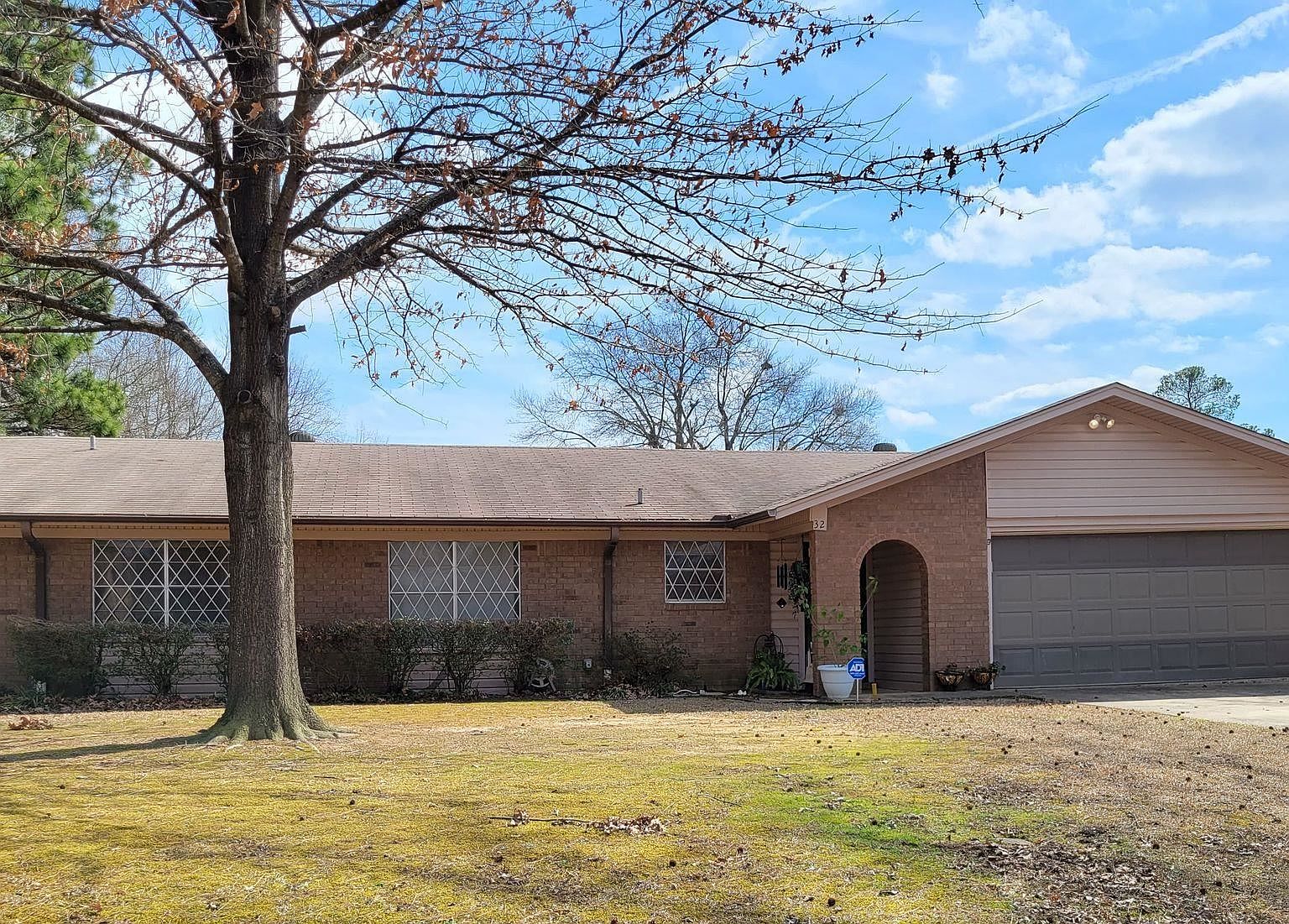 32 E Greenfield Dr, Wake Village, TX 75501 Zillow