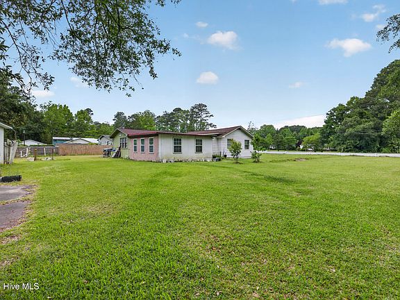 4th image of 4632 Castle Hayne Road