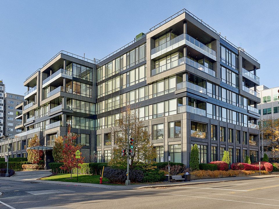1st image of 215 Avenue Redfern #105