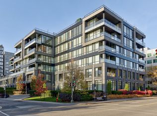 215 Avenue Redfern #105, Westmount, QC H3Z 2L5