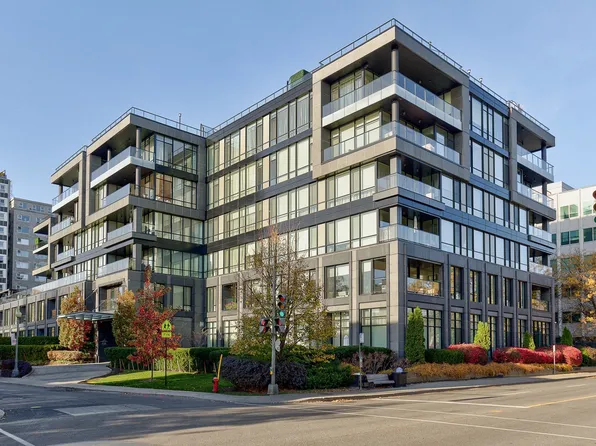 215 Avenue Redfern #105, Westmount, QC H3Z 2L5