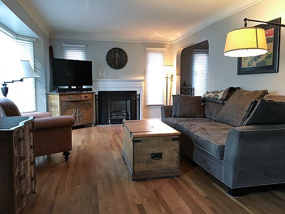 5th image of 15907 Alden Ave