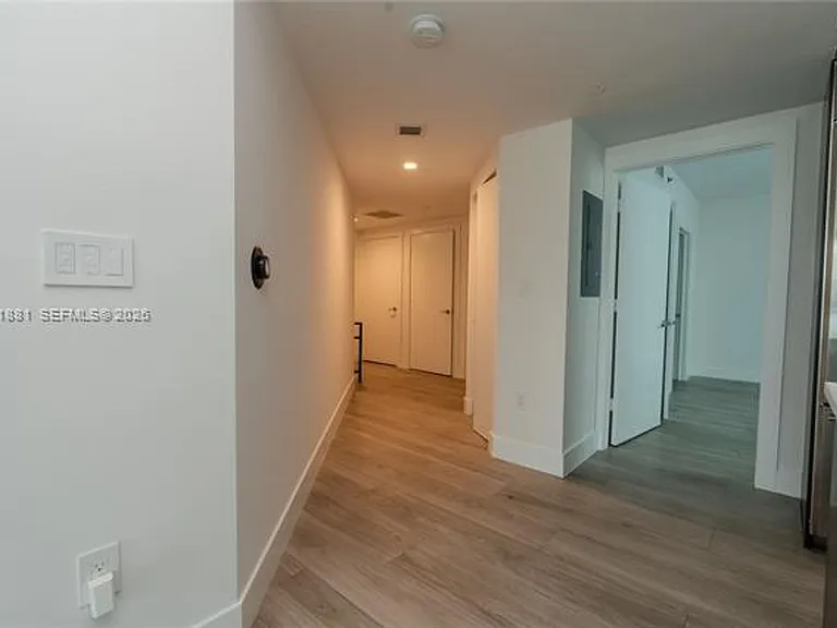 500 Brickell Ave #1407 — Photo 5